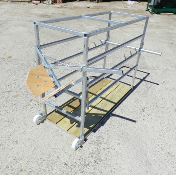 Calf Dehorning Crate