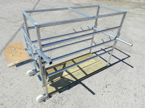 Calf Dehorning Crate